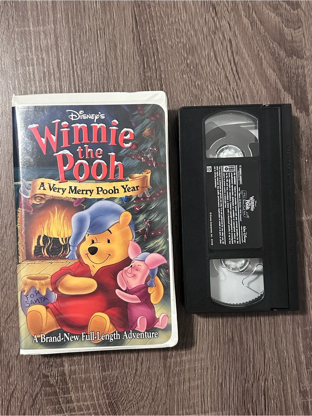 Winnie the Pooh A Very Merry Pooh Year - VHS